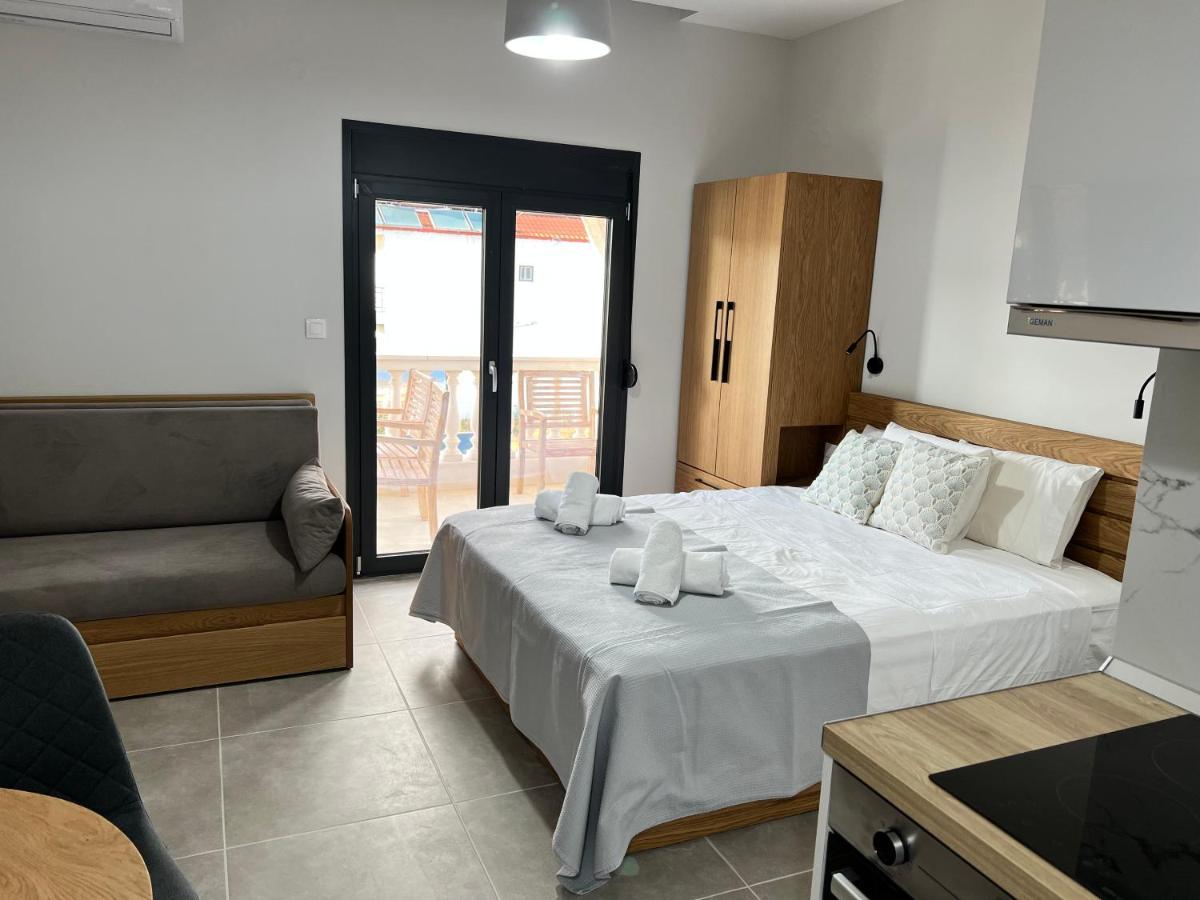 Aurora Apartments Vrasná Exteriör bild